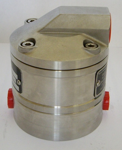 Расходомер-счетчик жидкости OM008A001-221E1